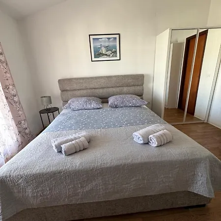 Apartments Triton Rogoznica  Esterno foto