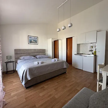 Apartments Triton Rogoznica  Esterno foto
